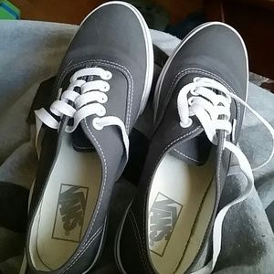 Women's Authentic Lo Pro Vans size 6.5